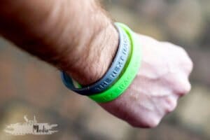 IRRC Road Racer Moritz Günther querschnittsgelähmt - The next race we start TOGETHER - 30 armband2