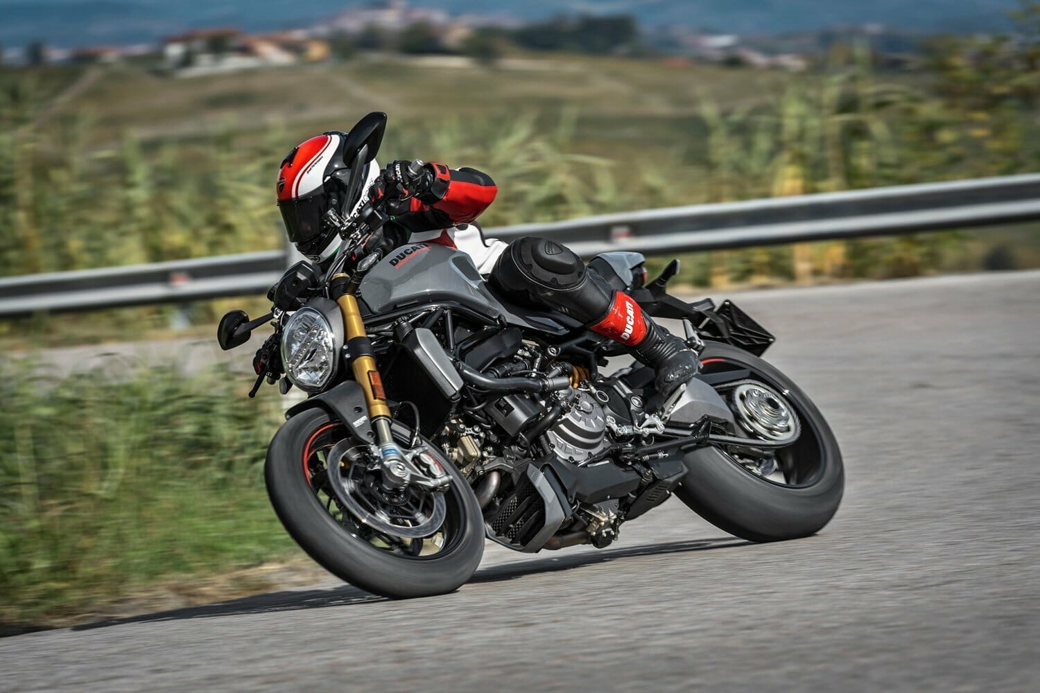 Ducati Monster 2017 - Bilder/Fotos 25 43 30 MONSTER 1200 S