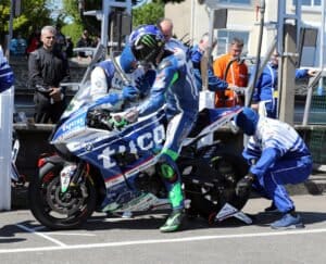 Isle of Man TT 2017 - the first race - Superbike 29 ABB616F067F2456C89FEE65563CB5EB6