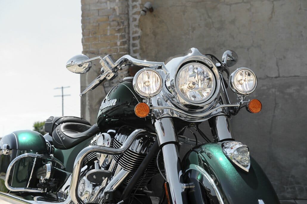 Indian Springfield 2018 - Pictures 25 8 bh my18 springfield metallic jade thunder black details00111