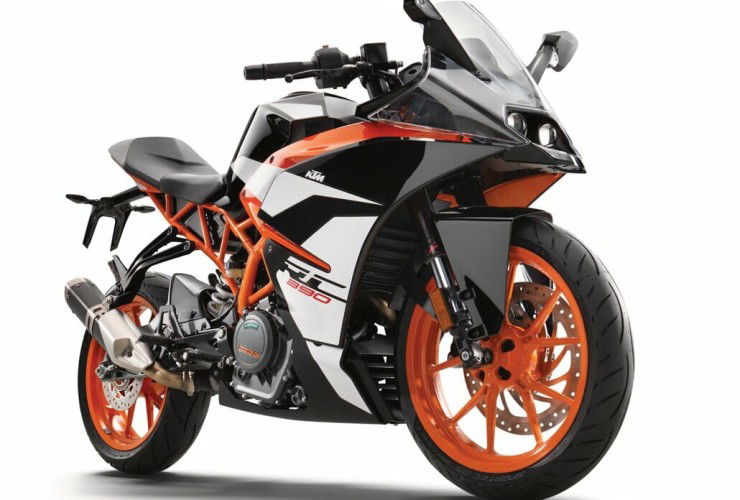 KTM 390 RC MY2017 front ri