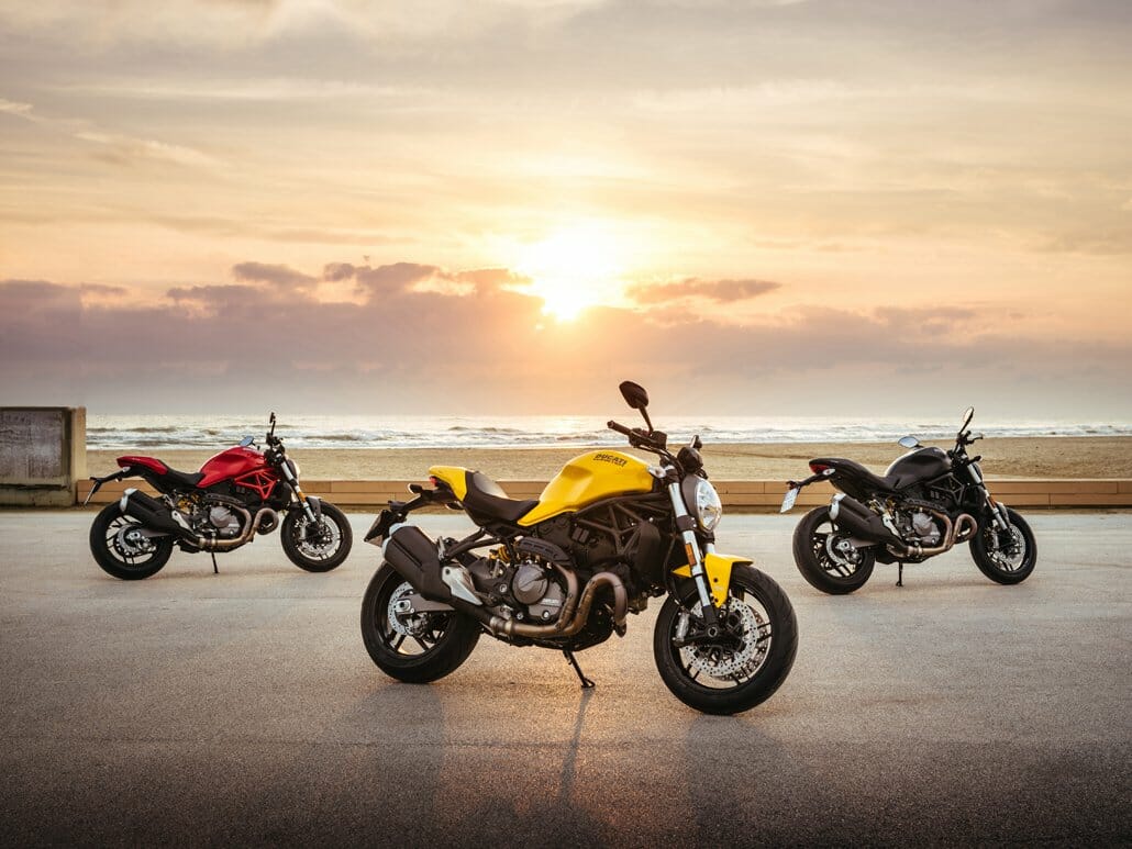 Ducati Monster 821 (2018), what is new? Data and equipment 25 Ducati Monster 821 MotorcyclesNews 31