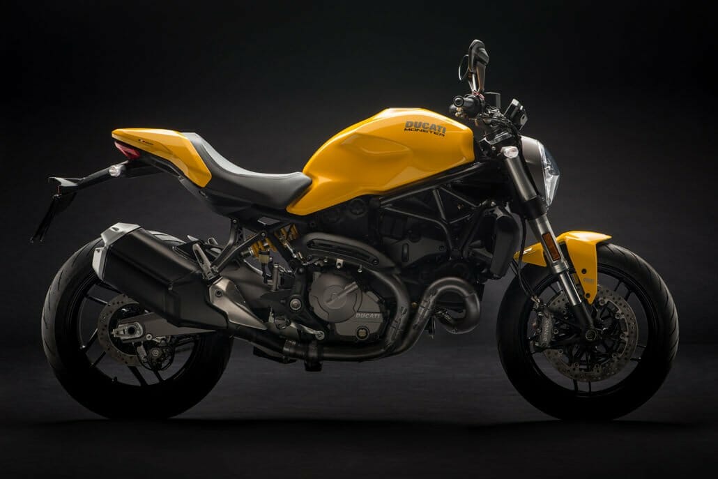 Ducati Monster 821 (2018) and Accesories – Pictures Ducati Monster 821 MotorcyclesNews 65