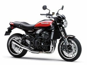 Kawasaki Z900RS classic look and modern technology 1 Kawasaki Z900RS 2018 MotorcyclesNews 40 1