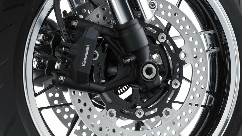 Kawasaki Z900RS classic look and modern technology 6 Kawasaki Z900RS 2018 MotorcyclesNews 60