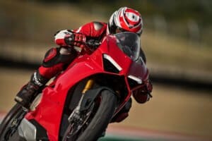 Panigale V4 S 2018 MotorcyclesNews 4