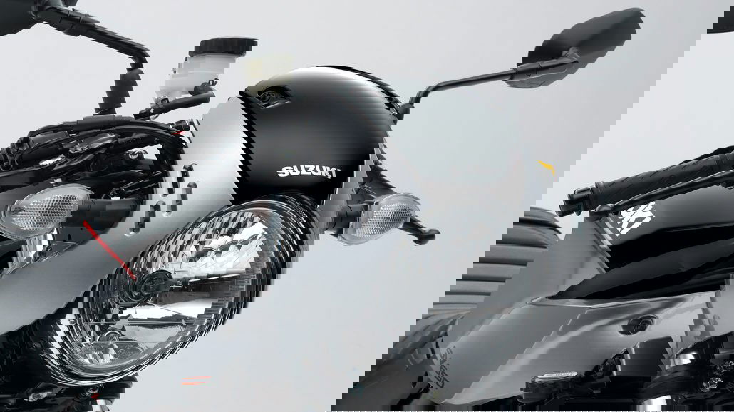 Suzuki SV650X - Presentation - Review - Data - Performance - Equipment 31 Suzuki SV650X MotorcyclesNews 15