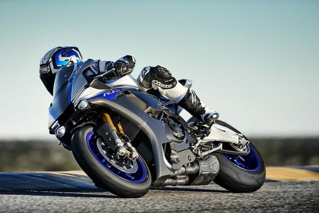 Gerüchte zu einer neuen Yamaha R1 3 Yamaha YZF R1M 2018 MotorcyclesNews 7
