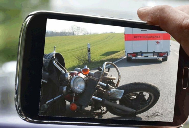 Sterbenden Motorradfahrer gefilmt Motorcycles News