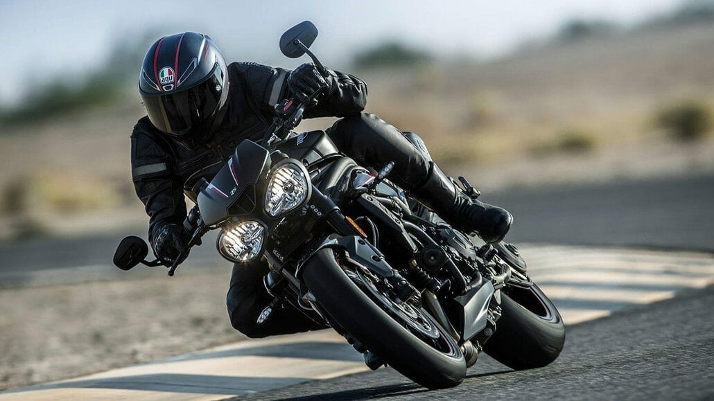 Triumph Speed Triple 2018 Motorcycles News 22