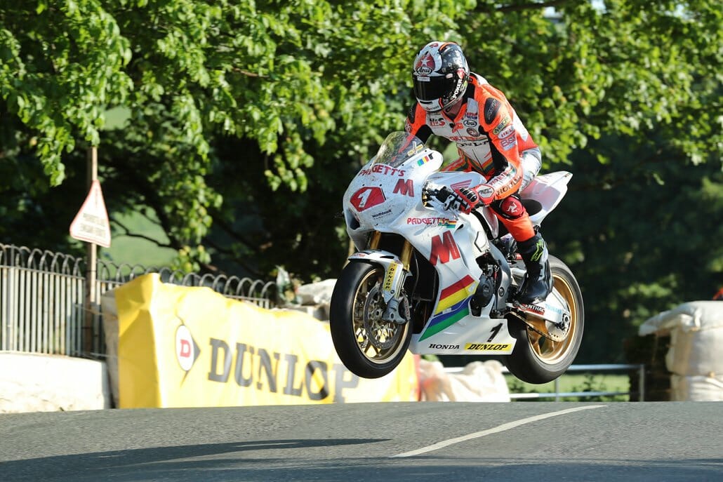Isle of Man TT - qualifying Monday 5 Isle of Man TT 28 05 2018 Motorcycles News 1 1