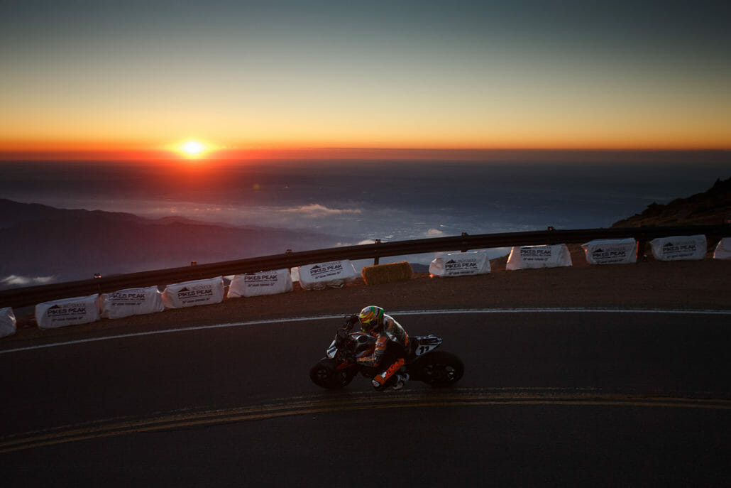 Chris Fillmore bricht Rekord am Pikes Peak mit einer KTM 790 Duke (Klasse Middleweight) 36 Chris Fillmore KTM 790 DUKE 4