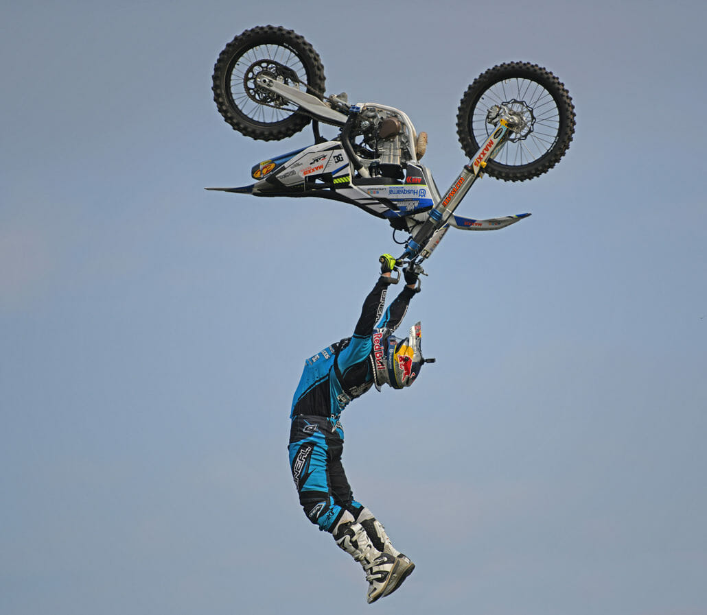 Luc Ackermann beim Flight Club in Rohrberg 2 Luc Ackermann Ruler Flip 1118 ©Laszlo Steinebach