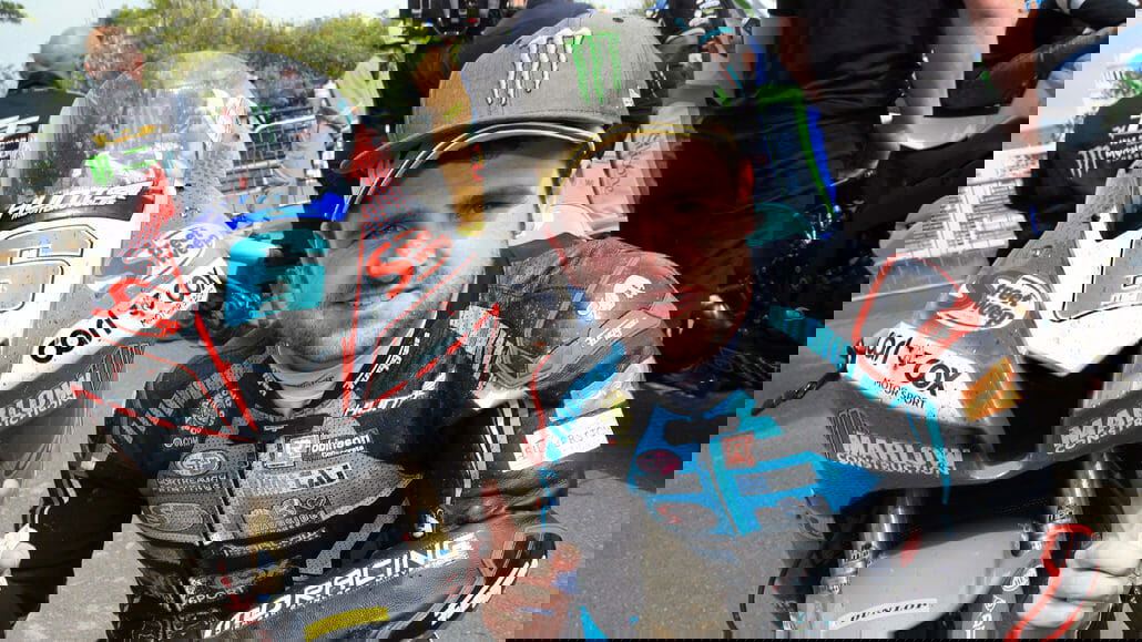 Michael Dunlop crashed at Southern 100 cropped IOMTT 2018 Supersport TT 1 Motorcycles News 1