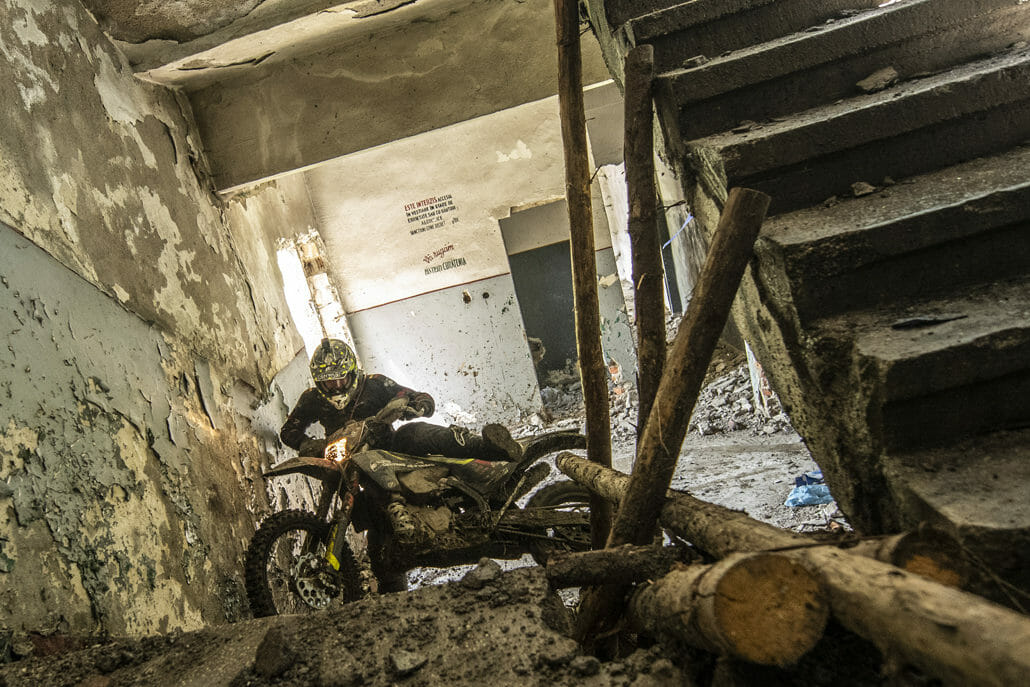 AP 1WCVZ4XQN2111 hires jpeg 24bit rgb