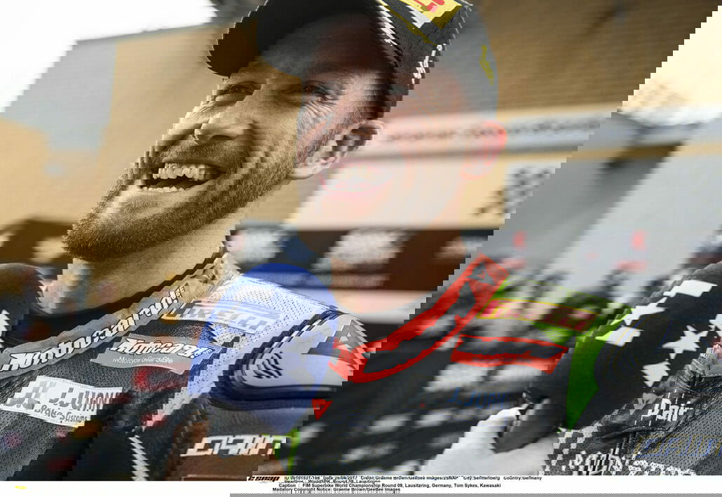 Tom Sykes und Kawasaki beenden nach der Saison die Zusammenarbeit in der WorldSBK 5 Tom Sykes Credit Graeme Brown Geebee Images 2SNAP