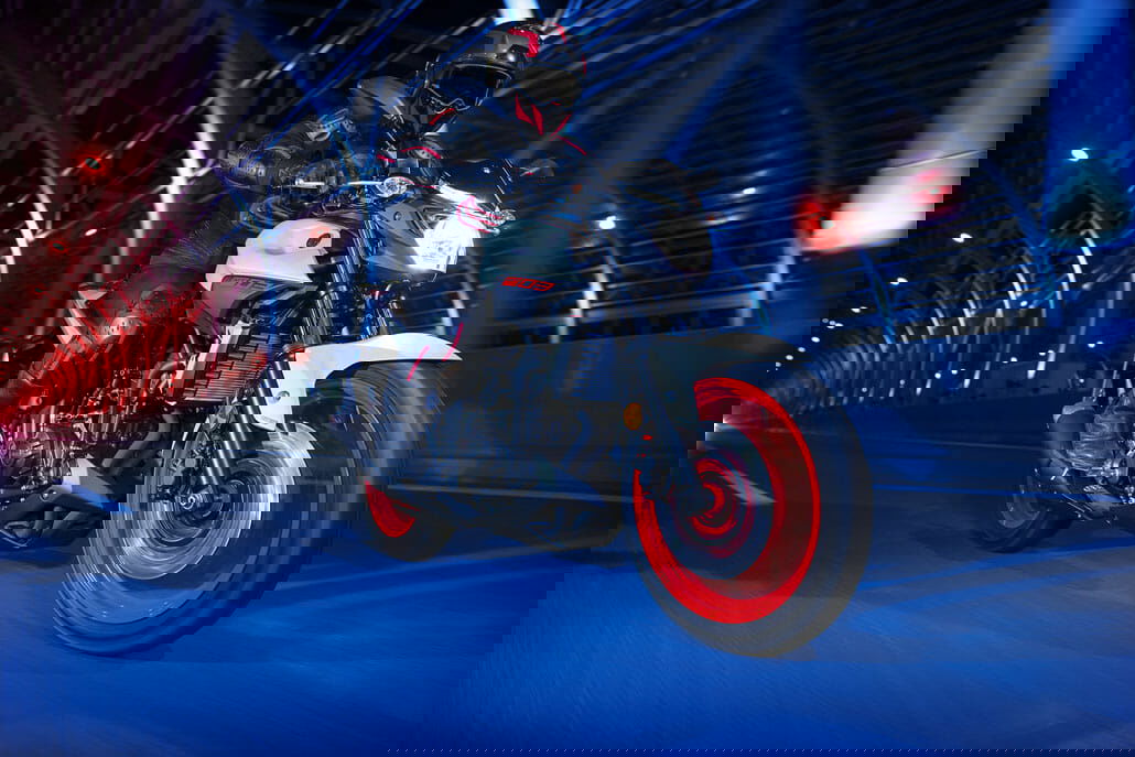 Neue Farben für die MT-Reihe 1 Yamaha MT 03 2019 Motorcycles News 4