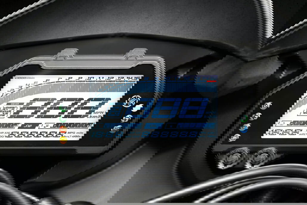 Yamaha YZF R3 2019 Motorcycles News 19
