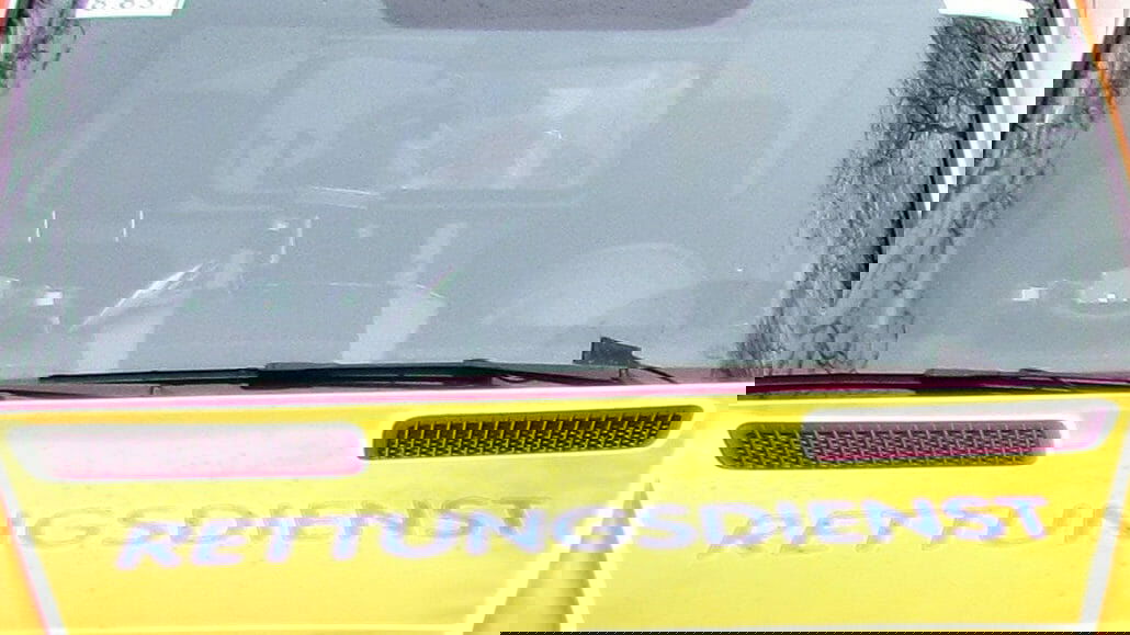 cropped Rettungswagen1