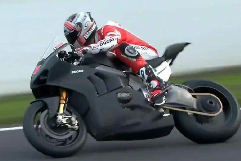 ducati panigale v4 r bsb