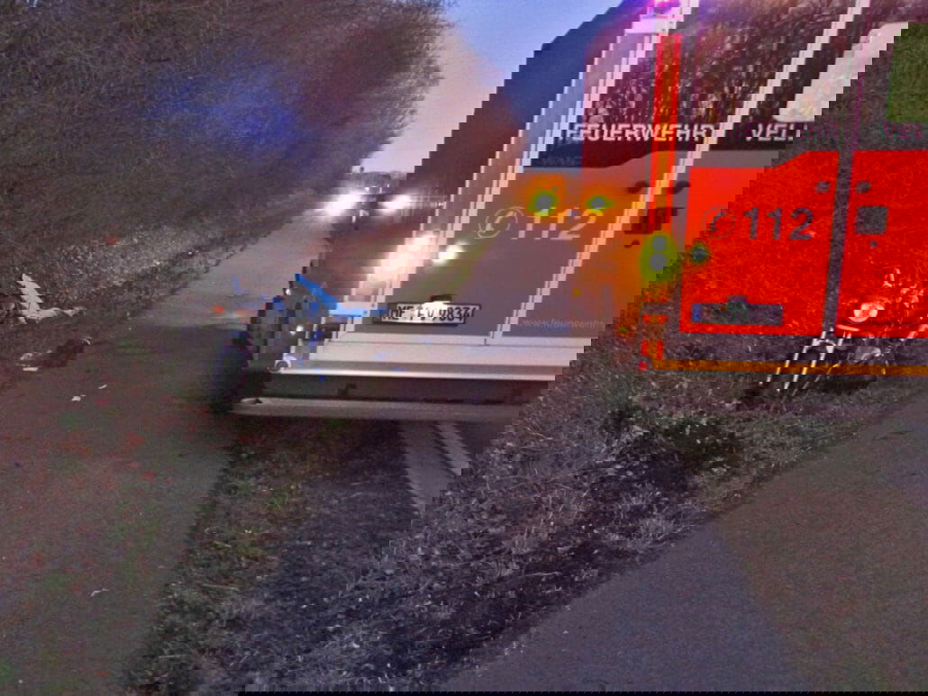 Wegen Blitzer Notbremsung durchgeführt und gestürzt 29 Rettungswageneinsatz