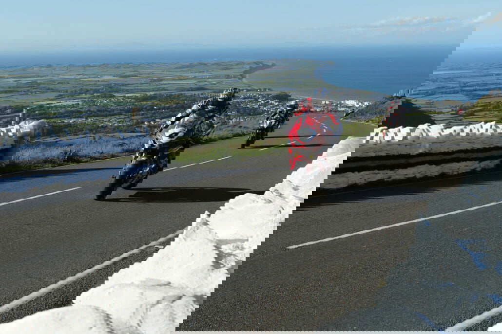 2. Qualifying Isle of Man TT 30 Isle of Man TT 2019 Qualifying 29 05 2019 MotorcyclesNews Motorrad Nachrichten App 1