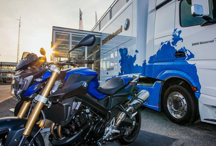 P90348203 highRes bmw motorrad on tour