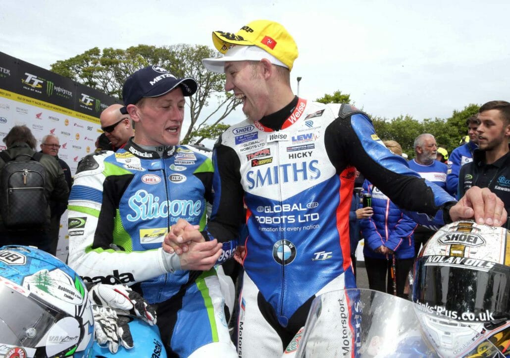 Harrison prevails in dramatic senior TT races 31 Senior TT 2019 Motorcycles News Motorrad Nachrichten App 2