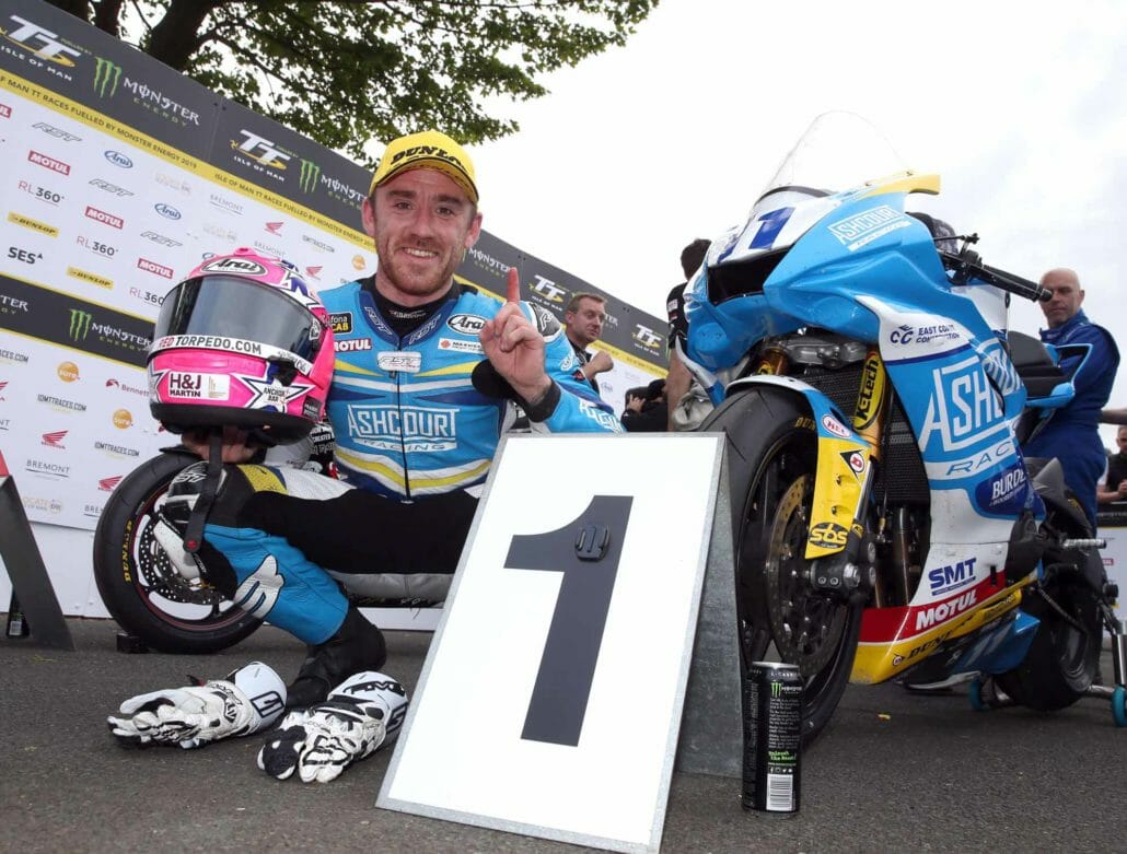 Lee Johnston wins Supersport TT 31 Supersport TT 2019 Motorcycles News Motorrad Nachrichten App 4