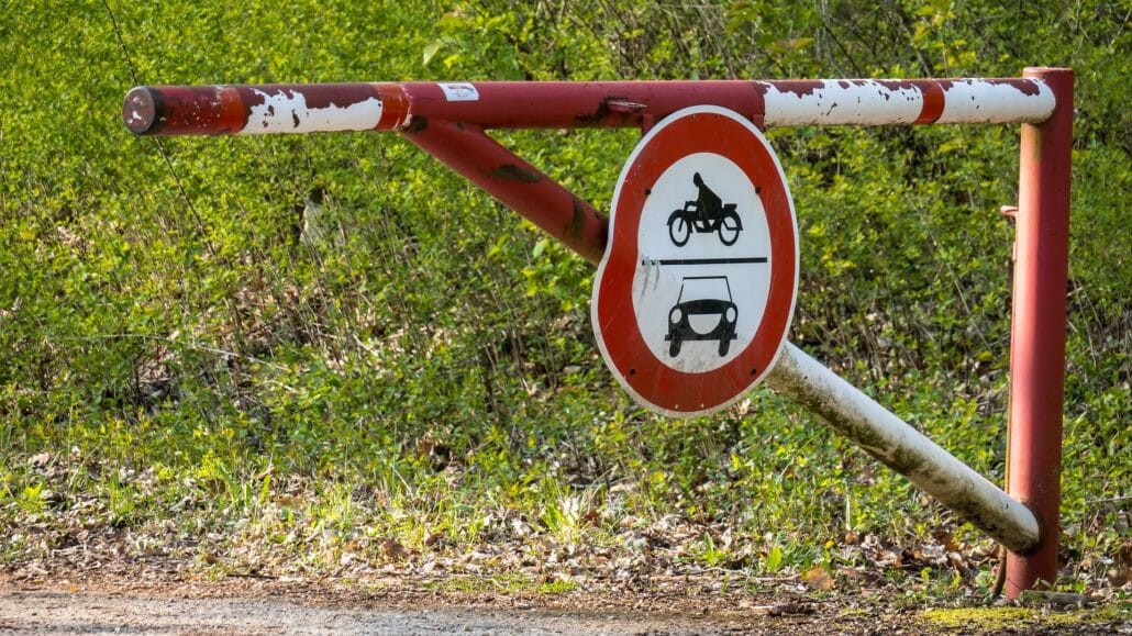 Am Sonntag – Hahntennjoch gesperrt cropped turnpike 4153354 1920