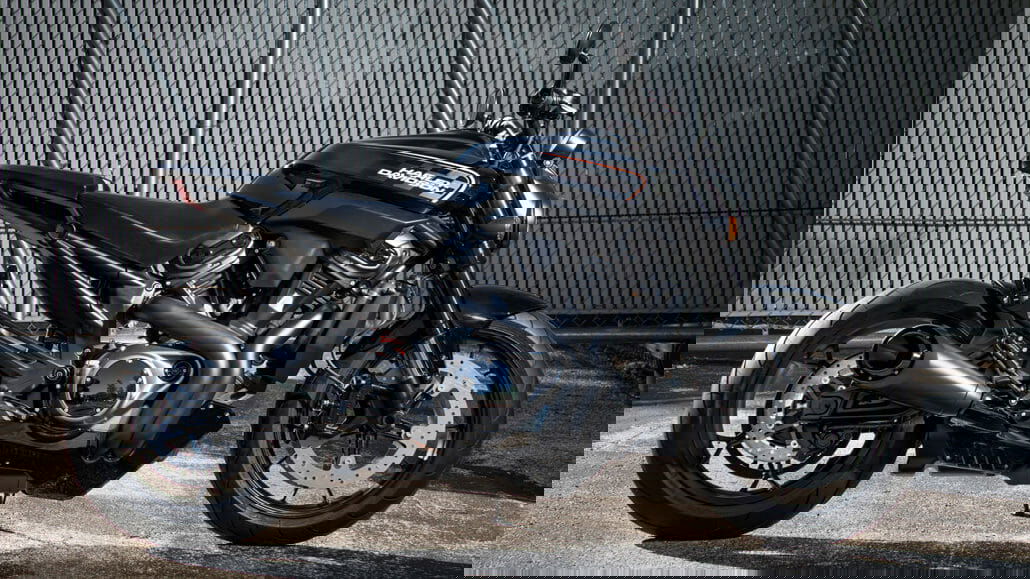 Harley-Davidson Bareknuckle 25 cropped Photo3