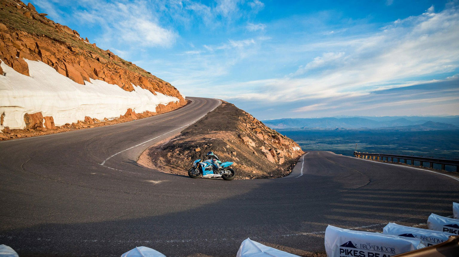 Lucy Glöckner wieder erfolgreich am Pikes Peak cropped Pikes Peak 05