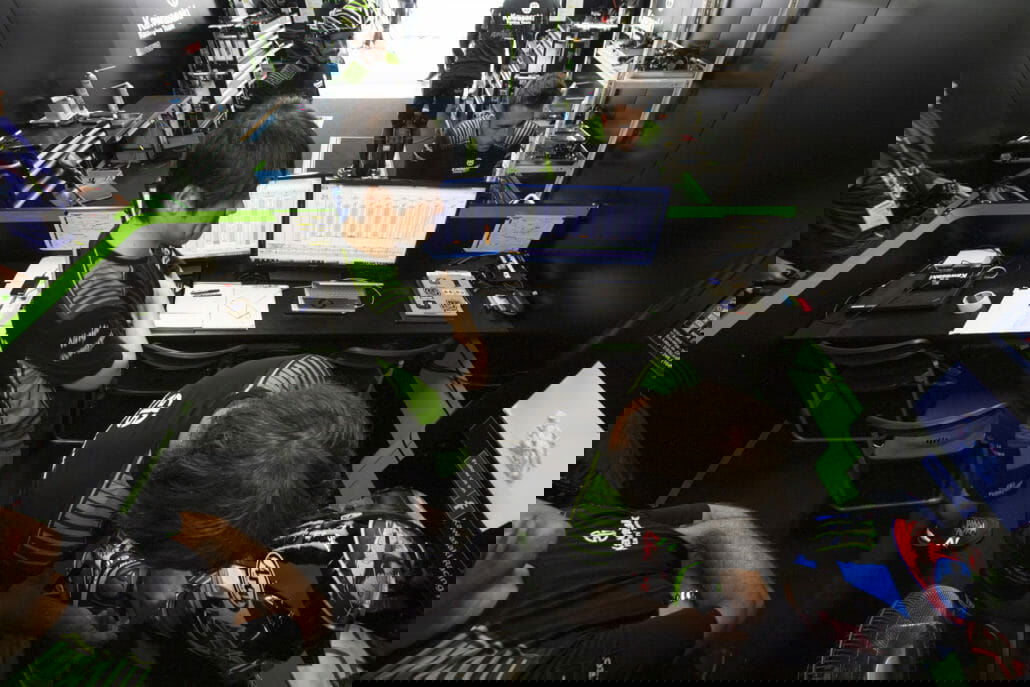 8 hours Suzuka - Great confusion in an exciting race 11 hi 2019 Suzuka 8Hrs Race KRT GB55237