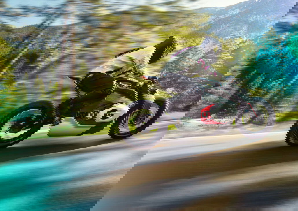 BMW Vision DC Roadster Motorcycles News Motorrad Nachrichten App 3