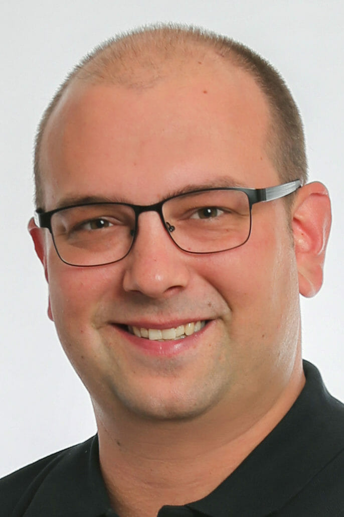 Held der Straße – Motorradfahrer aus Gebüsch gerettet 1 Held der Straße 2