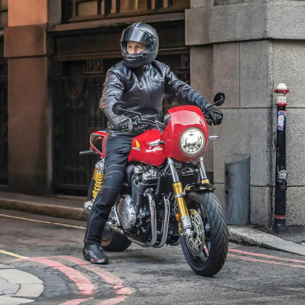 Sondermodell: Honda CB1100 RS 5Four Custom 1 Honda CB1100 RS 5Four Custom Motorcycle News App Motorrad Nachrichten App MotorcyclesNews 1