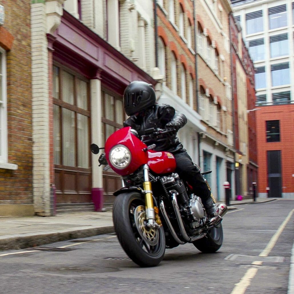 Sondermodell: Honda CB1100 RS 5Four Custom 2 Honda CB1100 RS 5Four Custom Motorcycle News App Motorrad Nachrichten App MotorcyclesNews 2