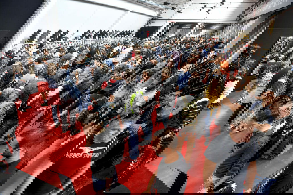 30,000 visitors at the Moto Guzzi Open House 2019 27 Moto Guzzi Open House 2019 Shop