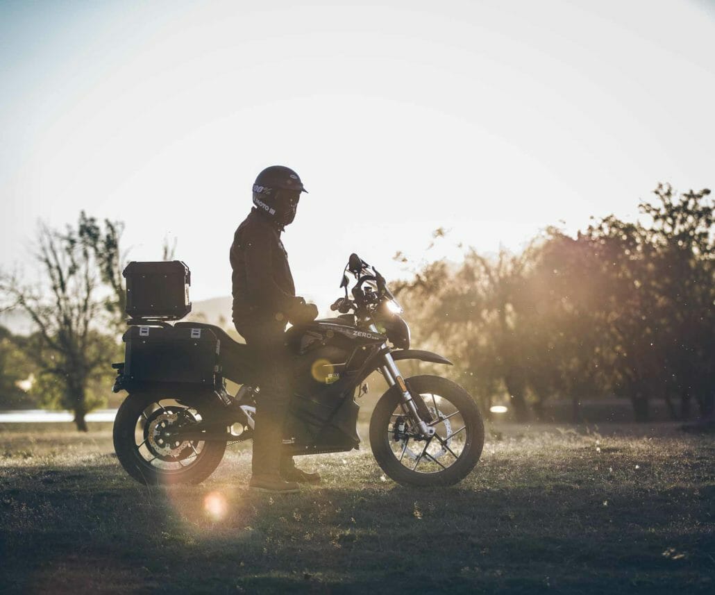 Zero Motorcycles bringt Tourenmaschine weltweit auf den Markt 33 Zero DSR Black Forest Motorcycle News App Motorrad Nachrichten App MotorcyclesNews 4