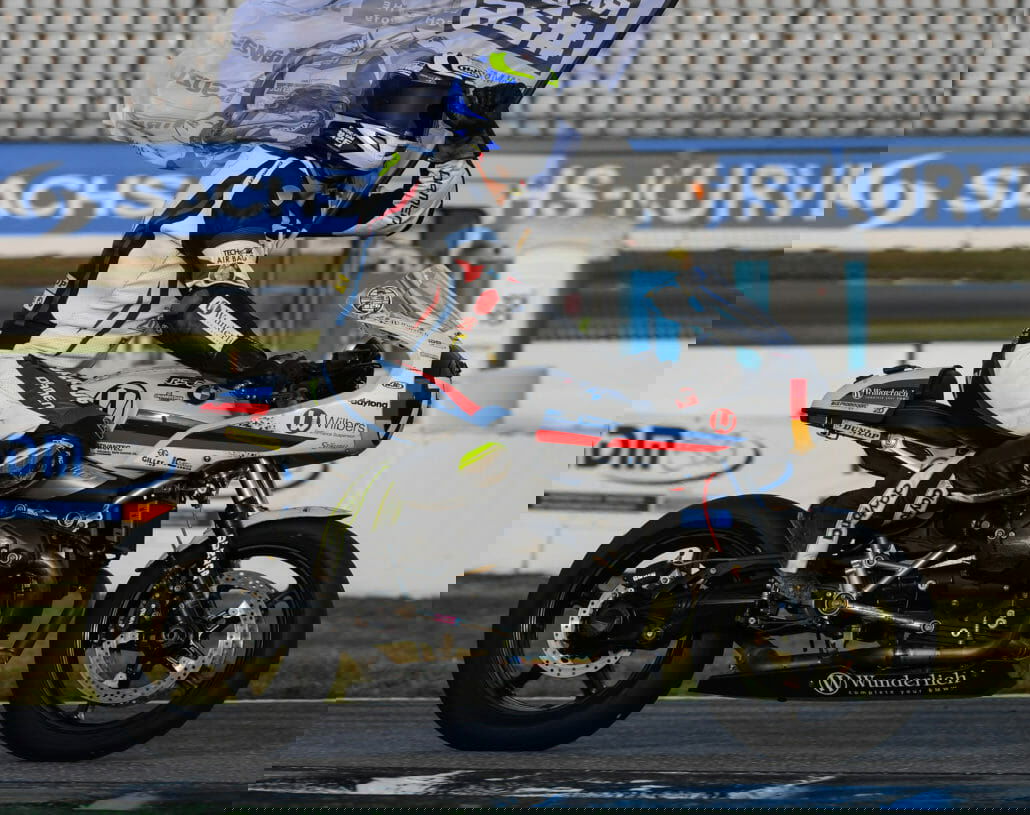 Durchgeboxt: Christof „Fifty“ Höfer und Nate „N8!“ Kern beenden den BMW BoxerCup2019 souverän als Champion und Vizechampion 2 BoxerCup Hockenheim Motorcycle News App Motorrad Nachrichten App MotorcyclesNews 2