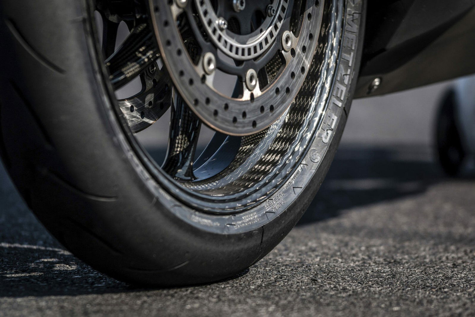 Carbon Felgen Motorcycle News App Motorrad Nachrichten App MotorcyclesNews 3