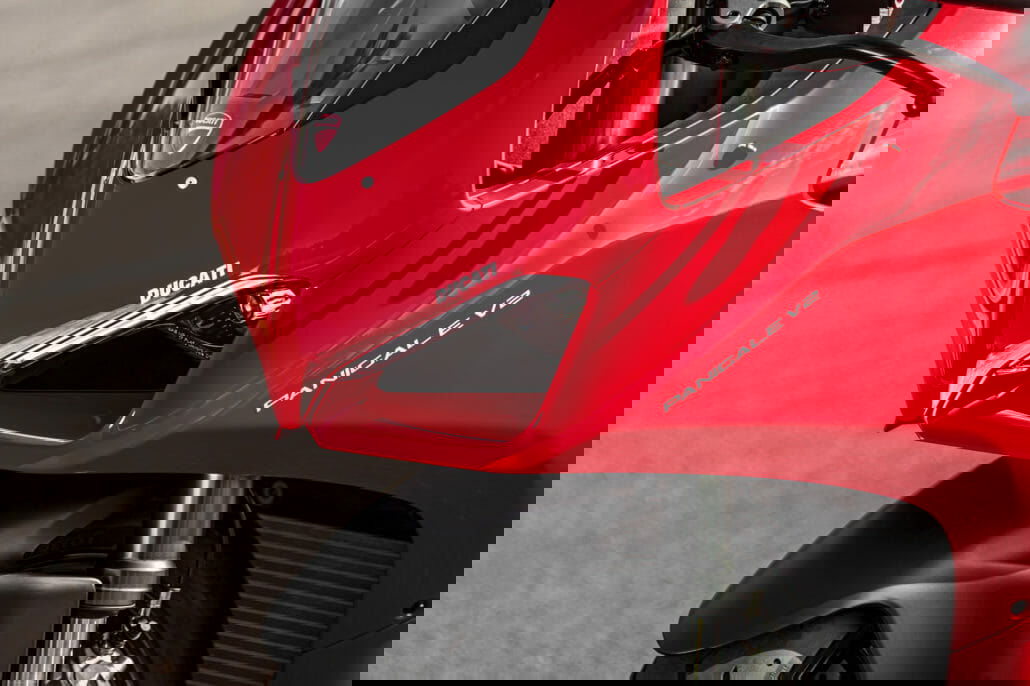 Ducati Panigale V2 Motorcycle News App Motorrad Nachrichten App MotorcyclesNews 27