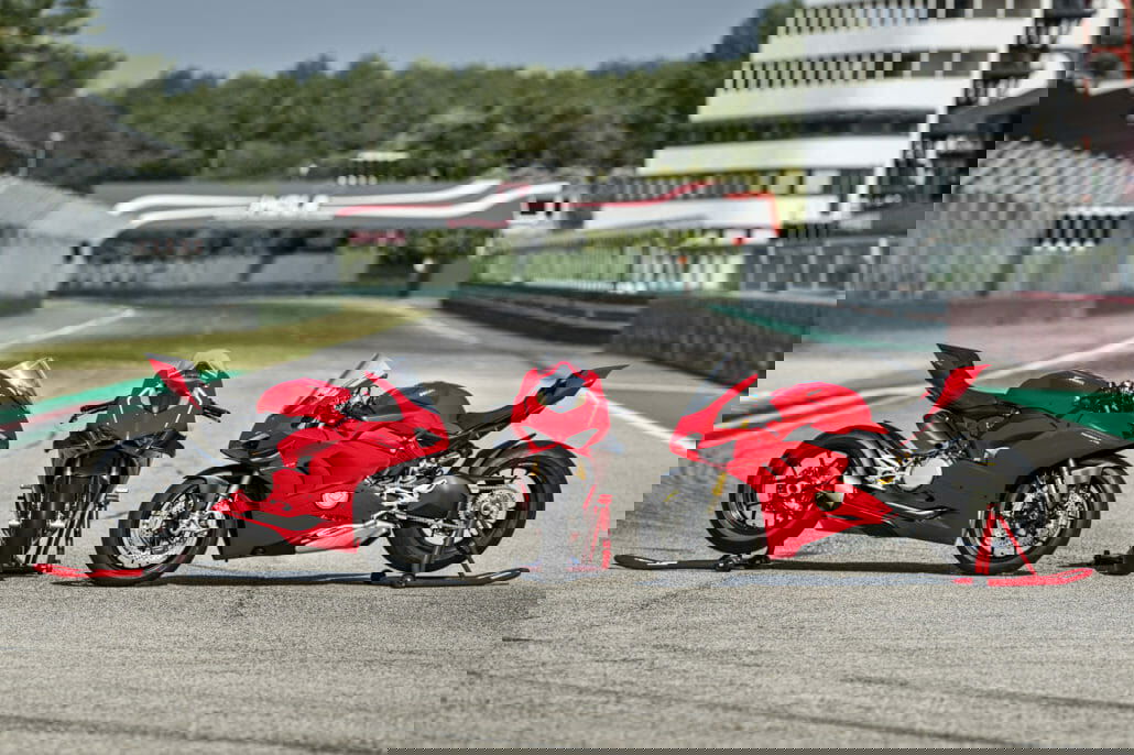 Ducati Panigale V2 Motorcycle News App Motorrad Nachrichten App MotorcyclesNews 69