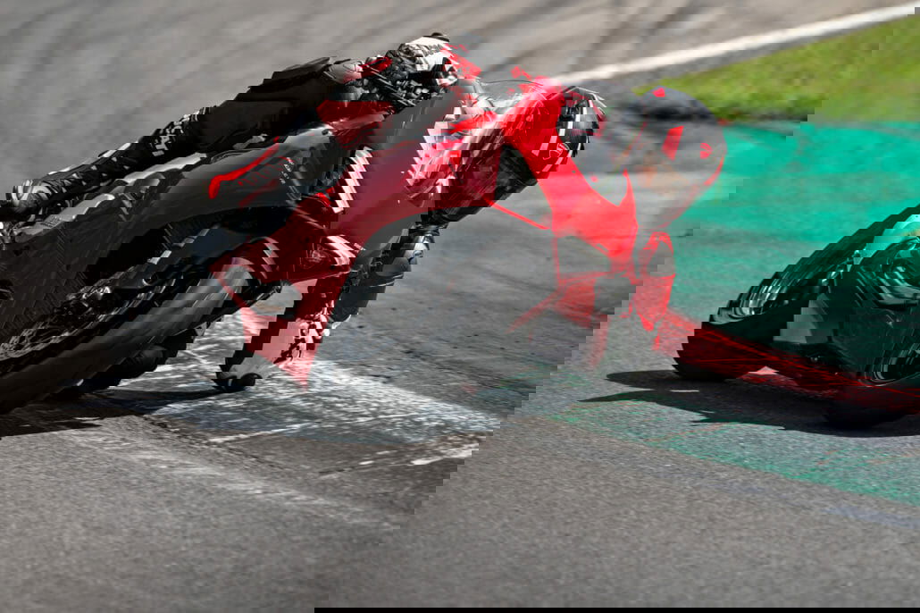 Ducati Panigale V2 Motorcycle News App Motorrad Nachrichten App MotorcyclesNews 8