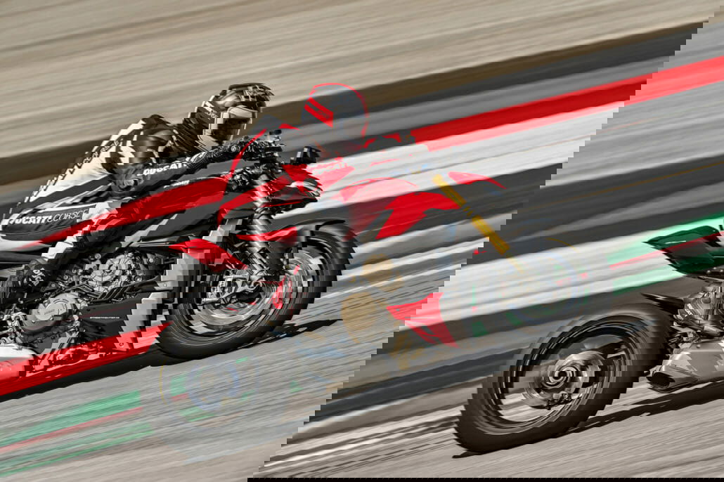 Ducati Streetfighter V4 S Motorcycle News App Motorrad Nachrichten App MotorcyclesNews 50