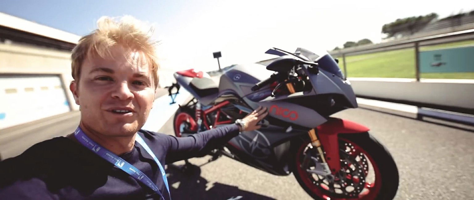 Nico Rosberg stellt neue Energica Ego für 2020 vor Energica Ego 2020 Motorcycle News App Motorrad Nachrichten App MotorcyclesNews 3