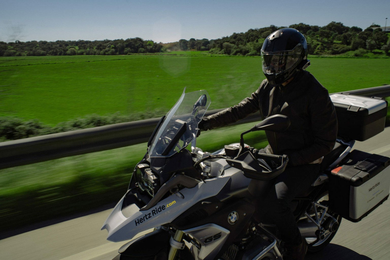 Hertz Ride now also lends motorcycles in the US Hertz Ride