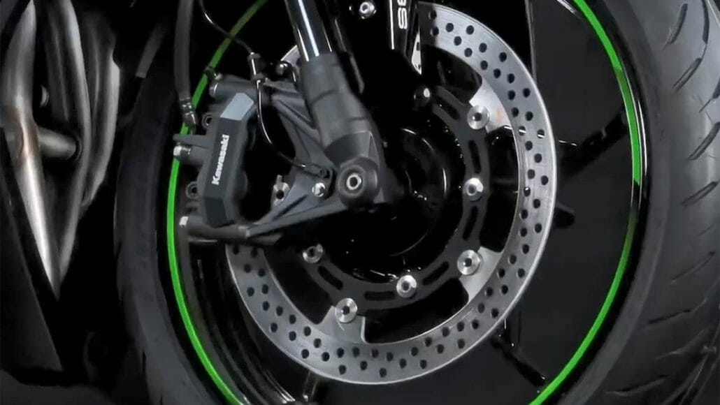 Kawasaki ZX-25R vorgestellt 29 Kawasaki ZX 25 R 2