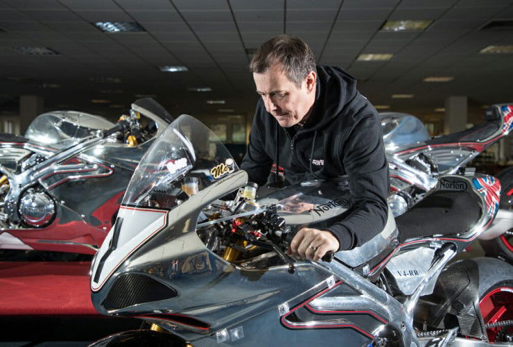 CB90AD2A71504210A8873EE32DF1B647