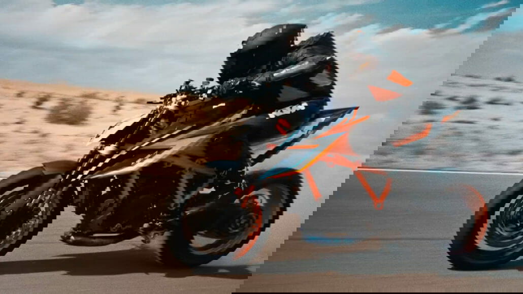 KTM 1290 Super Duke R – Prototyp 13 KTM 1260 Duke R Motorcycle News App Motorrad Nachrichten App MotorcyclesNews 38